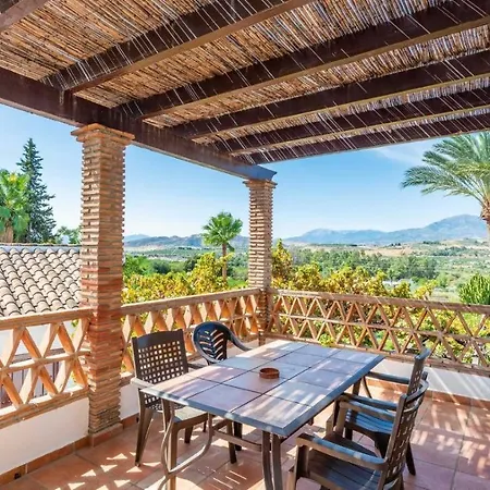 Casa La Vina Del Arenal By Ruralidays *