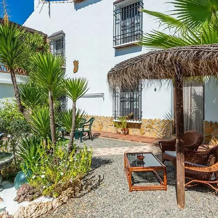 Casa La Vina Del Arenal By Ruralidays *